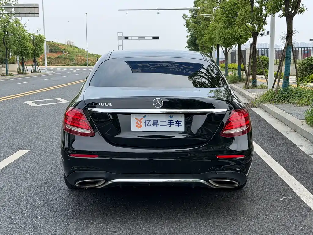 Mercedes-Benz E-Class 2017