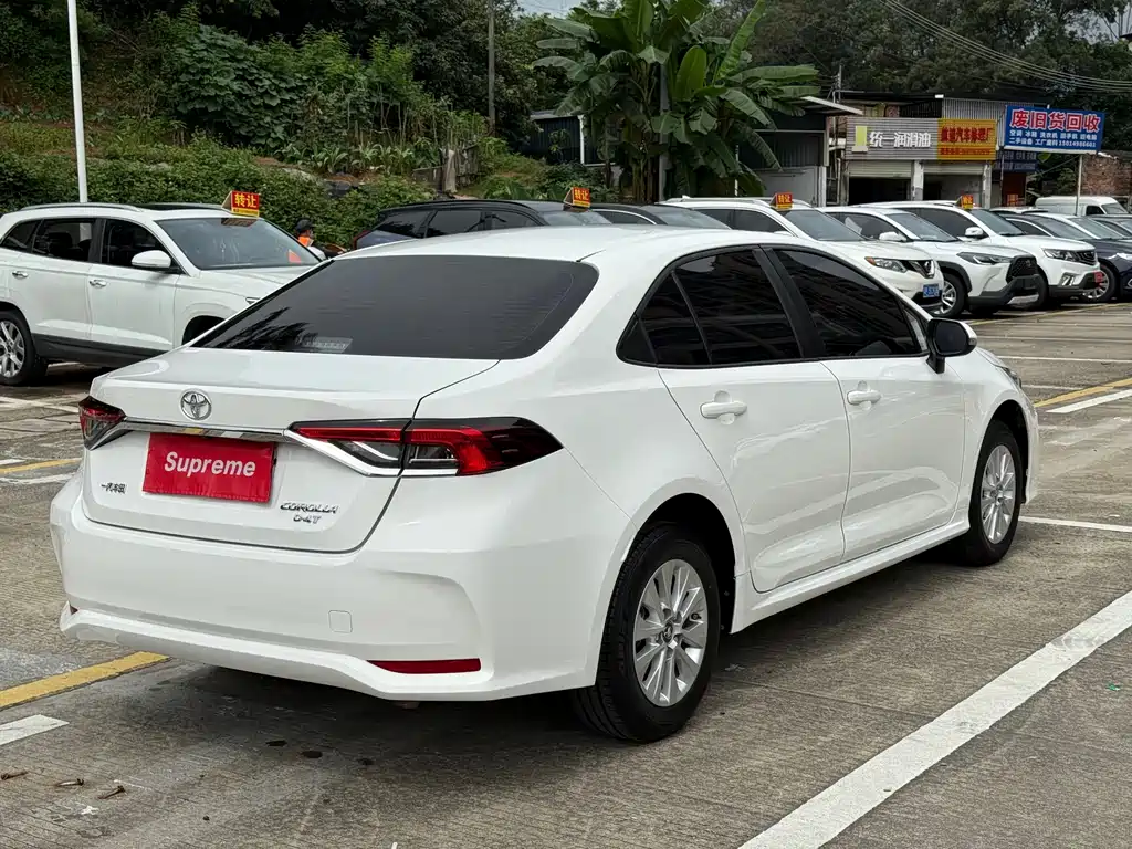 Toyota Corolla 2022 — фото 9