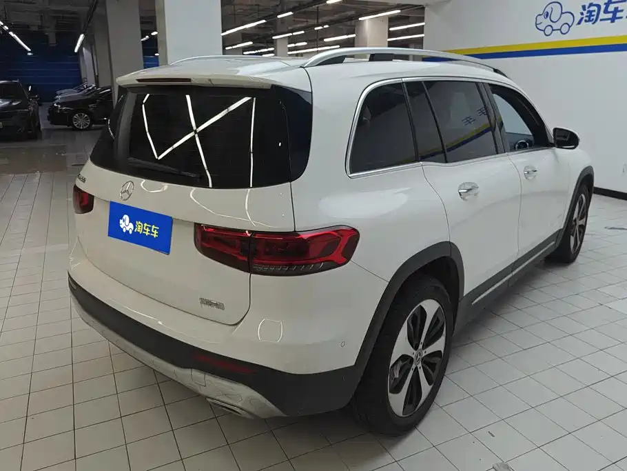 Mercedes-Benz GLB 2021
