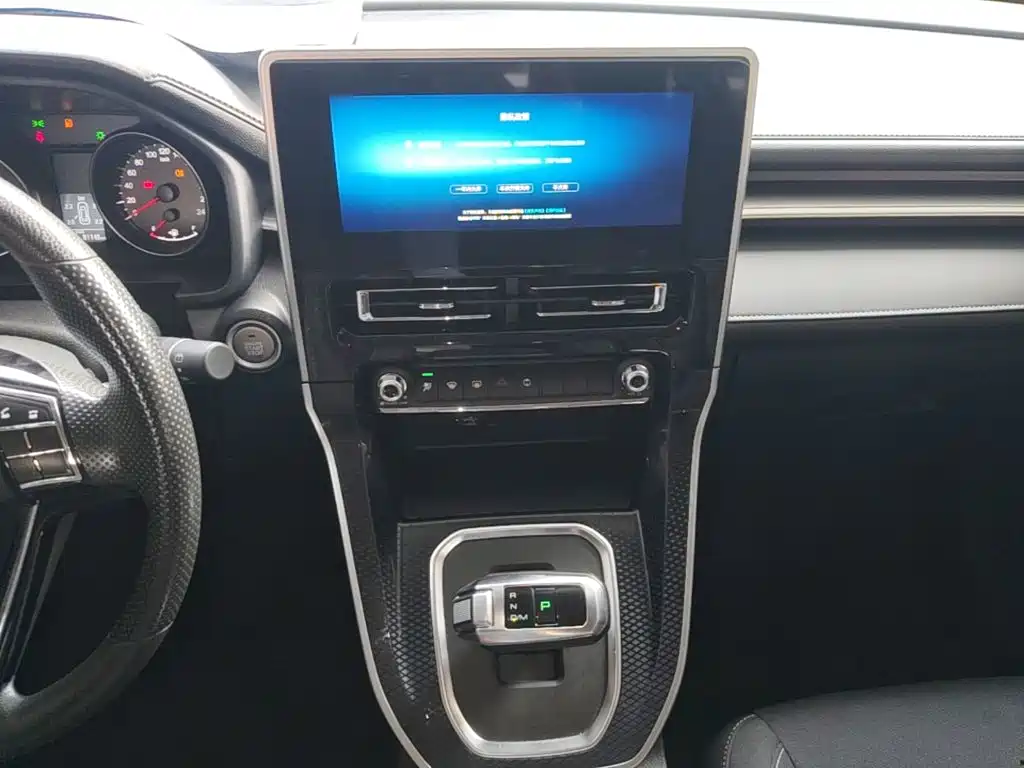 Haval M6 2023 — фото 13