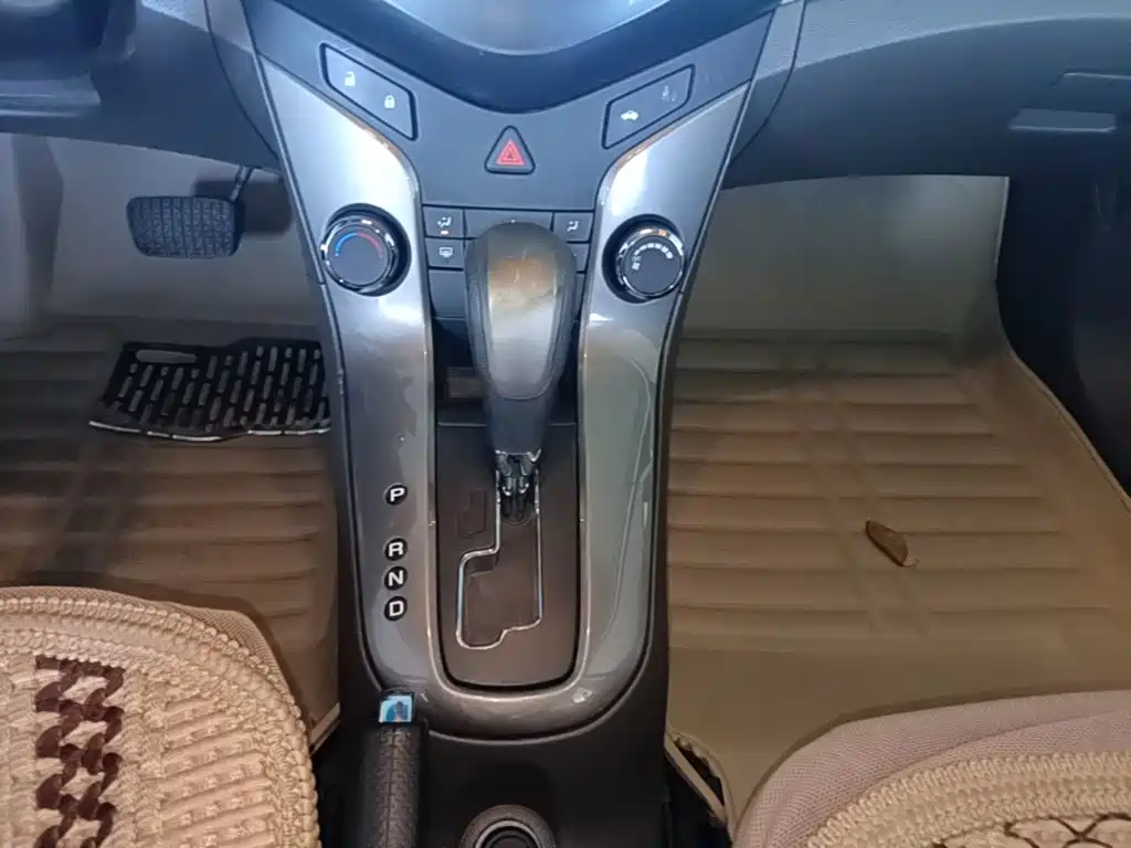 Chevrolet Cruze 2014 — фото 14