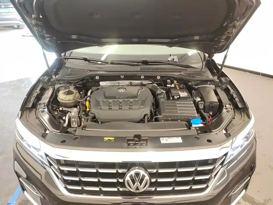 Volkswagen Passat 2020 — фото 10