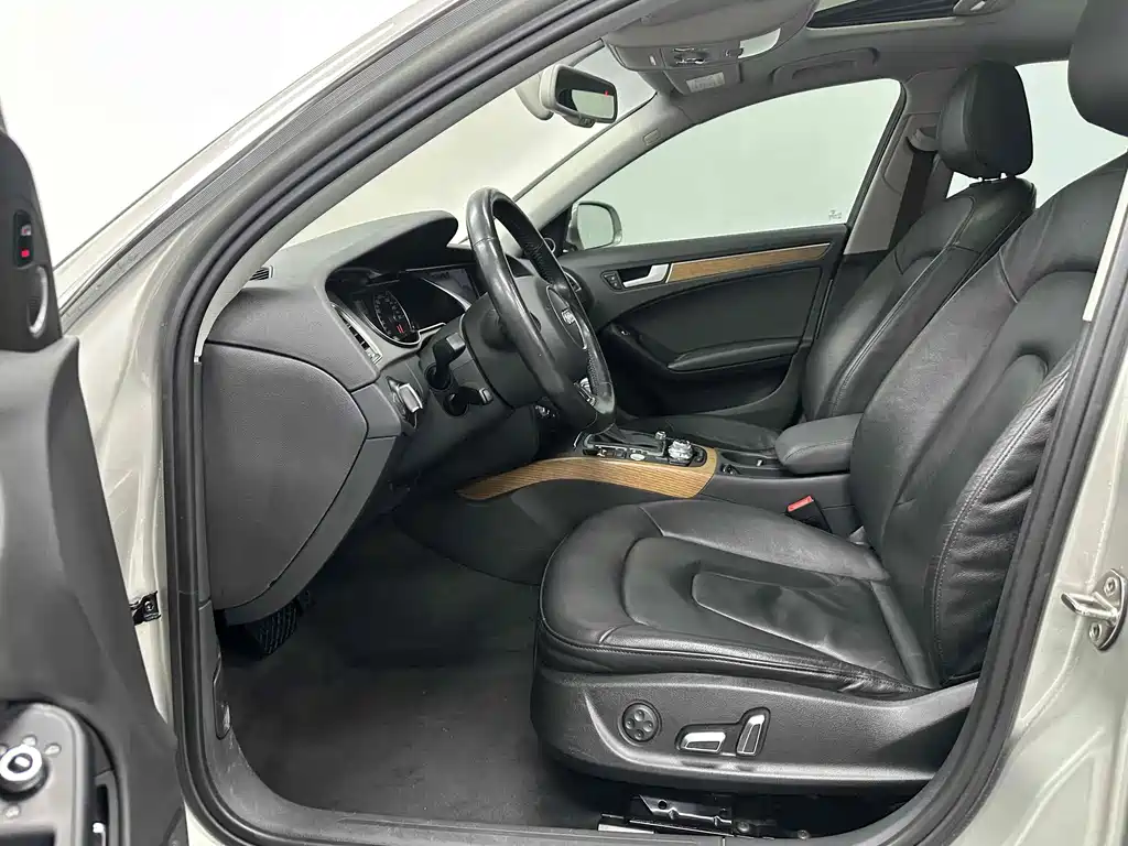 Audi A4L 2015 — фото 14