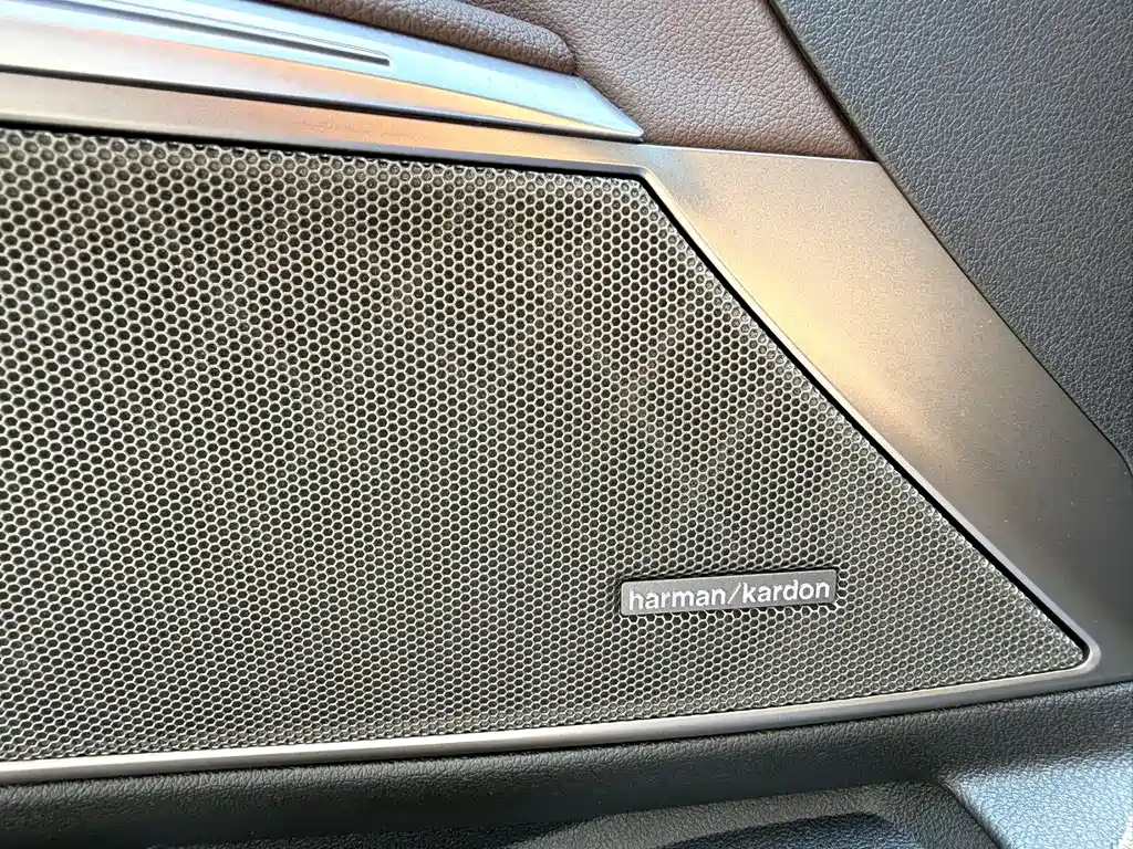 BMW 3 Series 2020 — фото 9