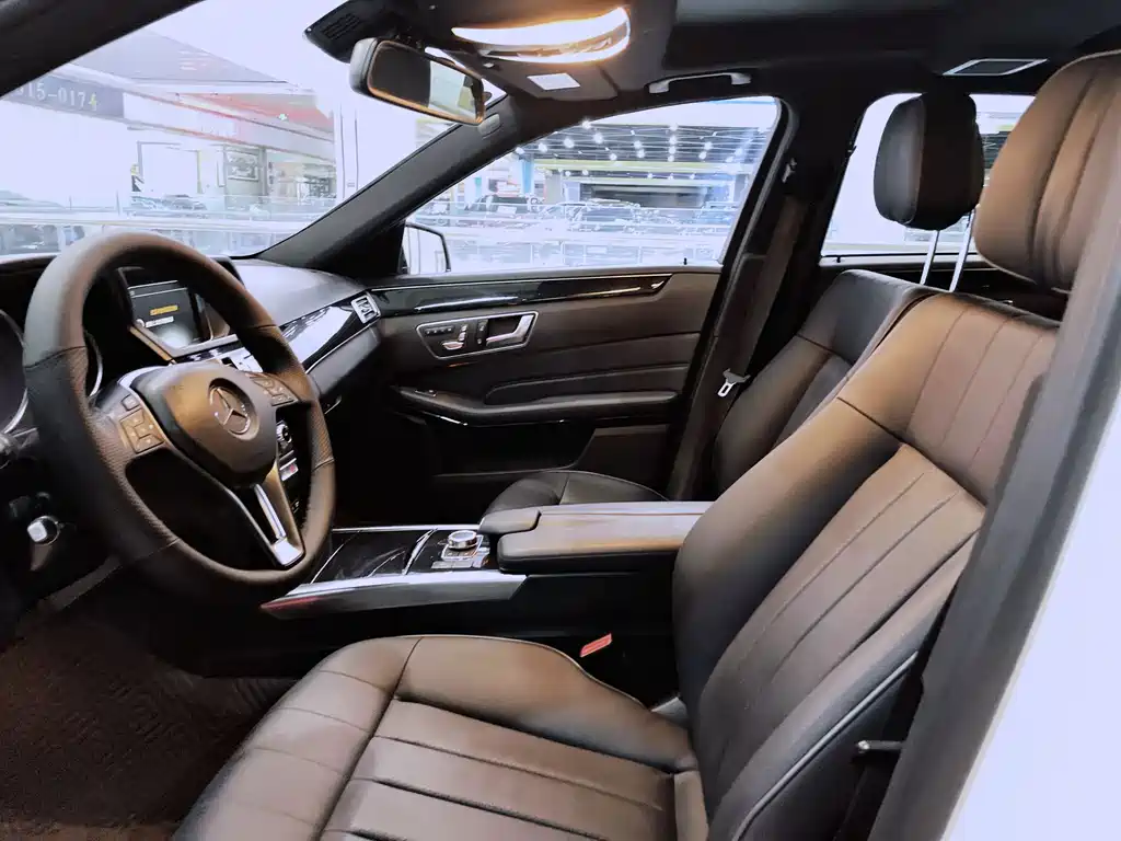 Mercedes-Benz E-Class 2016 — фото 10