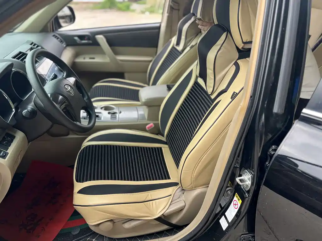 Toyota Highlander 2013 — фото 11