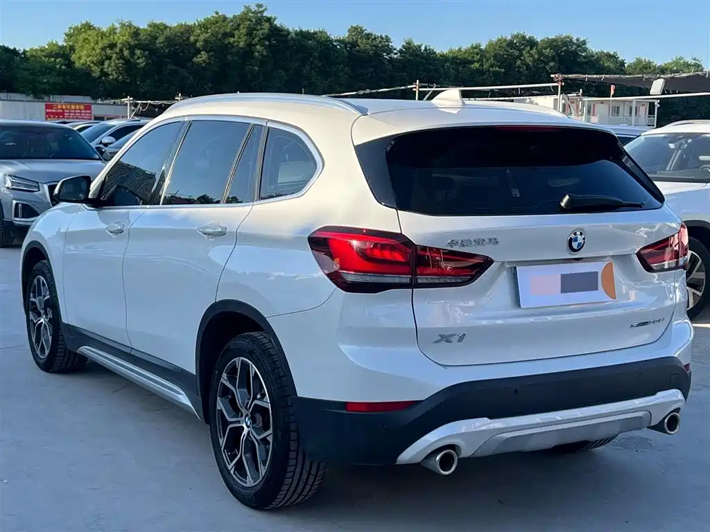 BMW X1 2022 — фото 7
