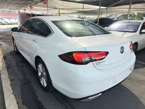 Buick Regal 2018