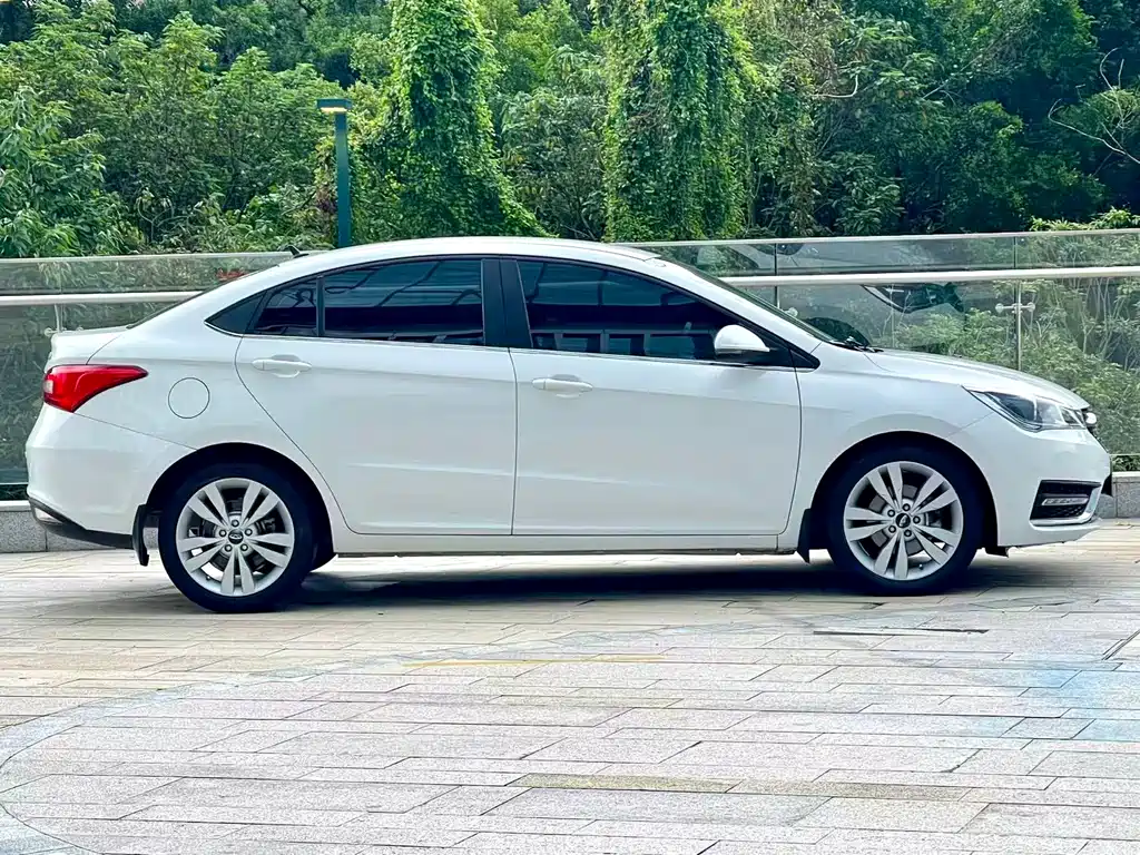 Chery Arrizo 5 2016