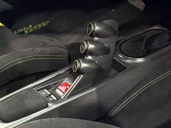 Ferrari 488 2019
