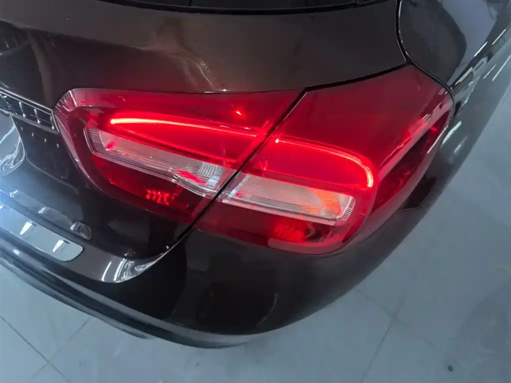 Mercedes-Benz GLA 2017 — фото 8
