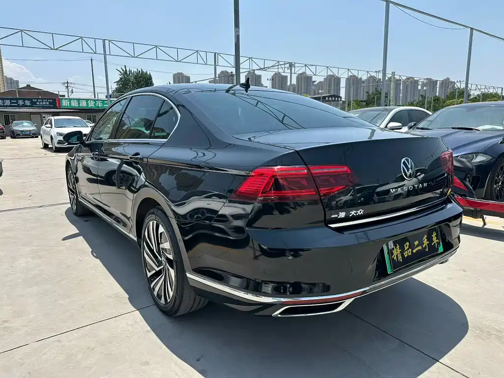 Volkswagen Magotan PHEV 2024
