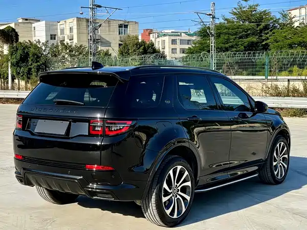 Land Rover Discovery Sport 2022