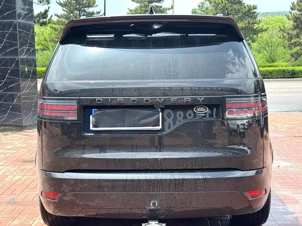 Land Rover Discovery 2023 — фото 8