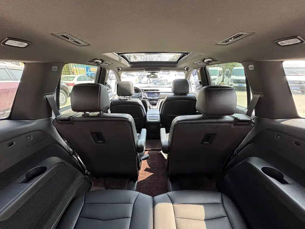 Cadillac XT6 2020 — фото 20