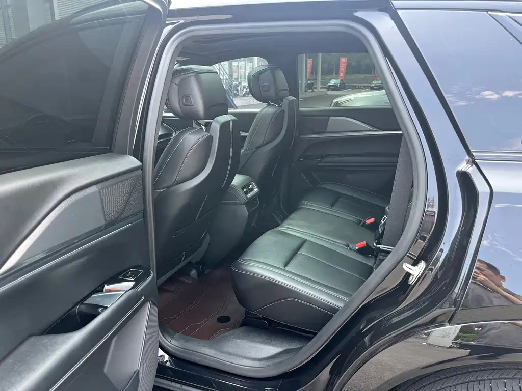 Cadillac XT5 2024 — фото 10