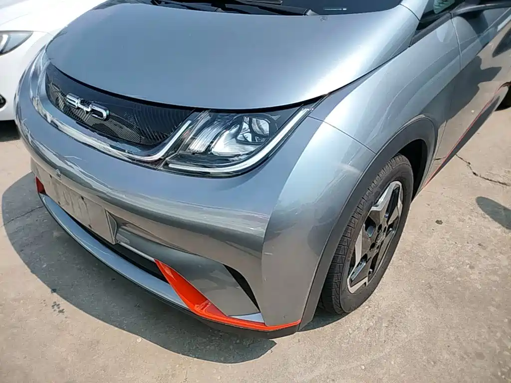 BYD Dolphin 2022 — фото 24