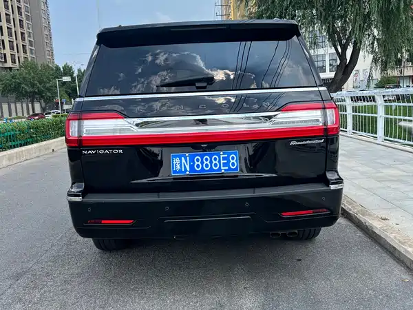 Lincoln Navigator 2020