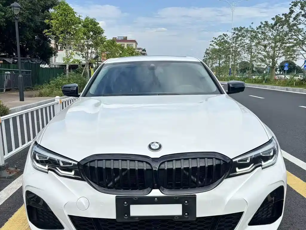 BMW 3 Series 2022