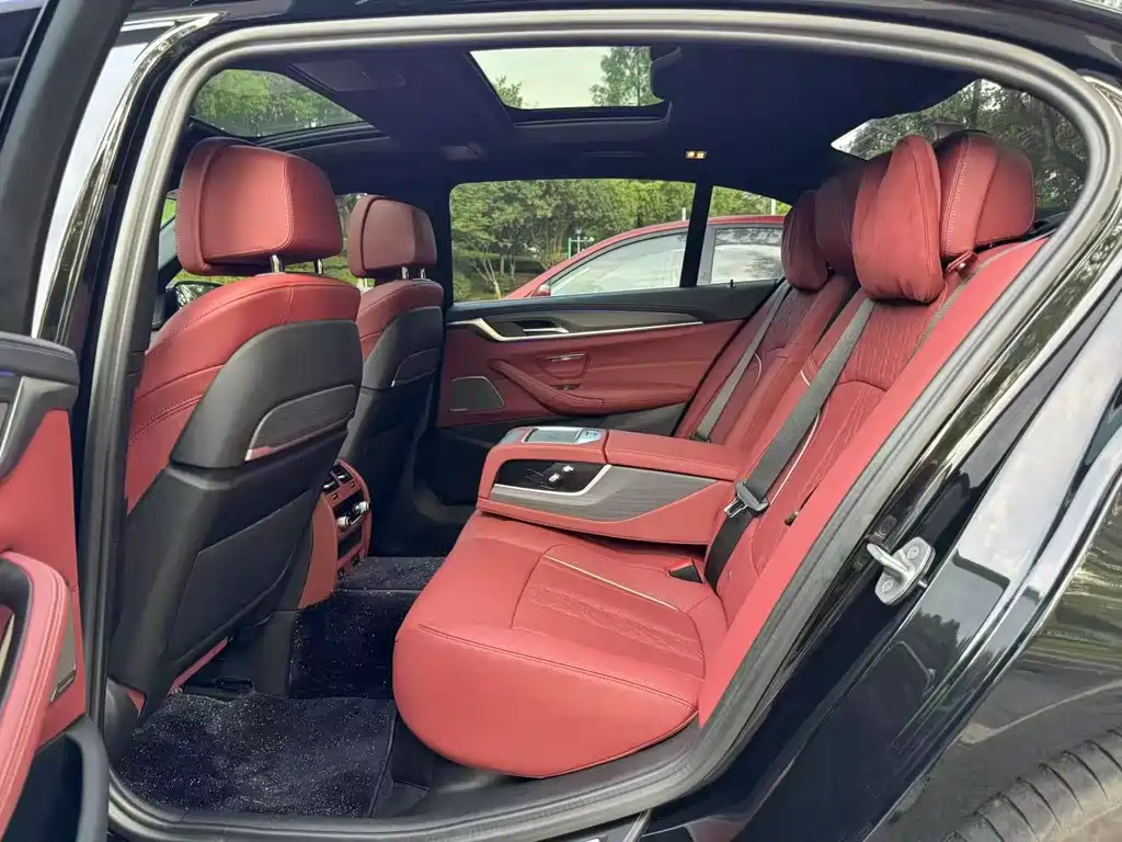 BMW 5 Series 2022