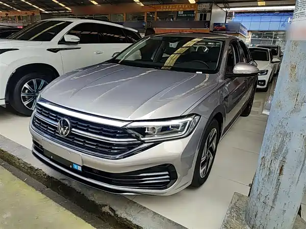 Volkswagen Sagitar 2025