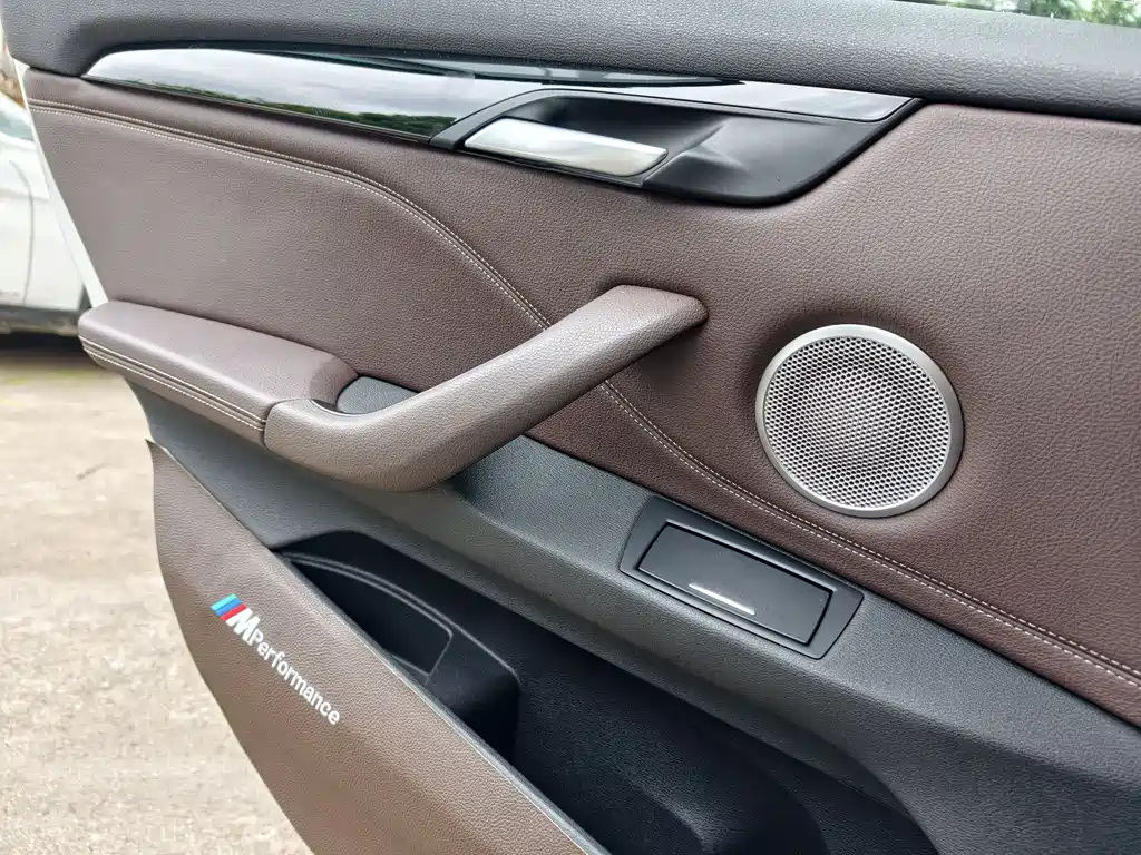 BMW X1 2020 — фото 12