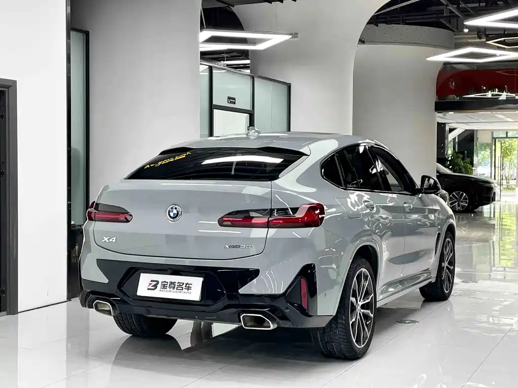 BMW X4 2023 — фото 11