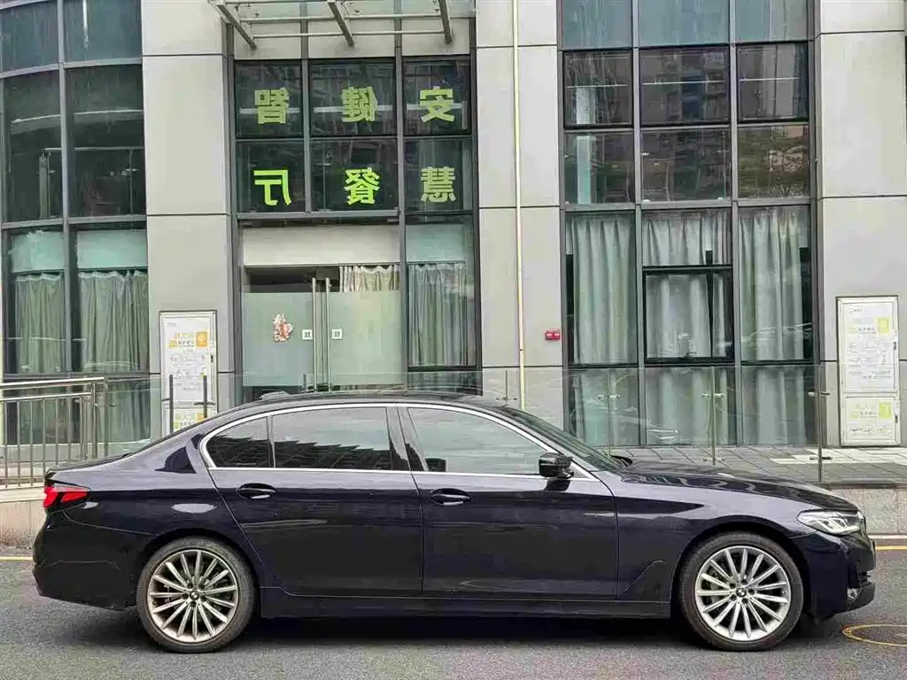 BMW 5 Series 2021 — фото 4