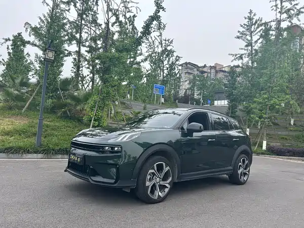Lynk & Co 06 2023
