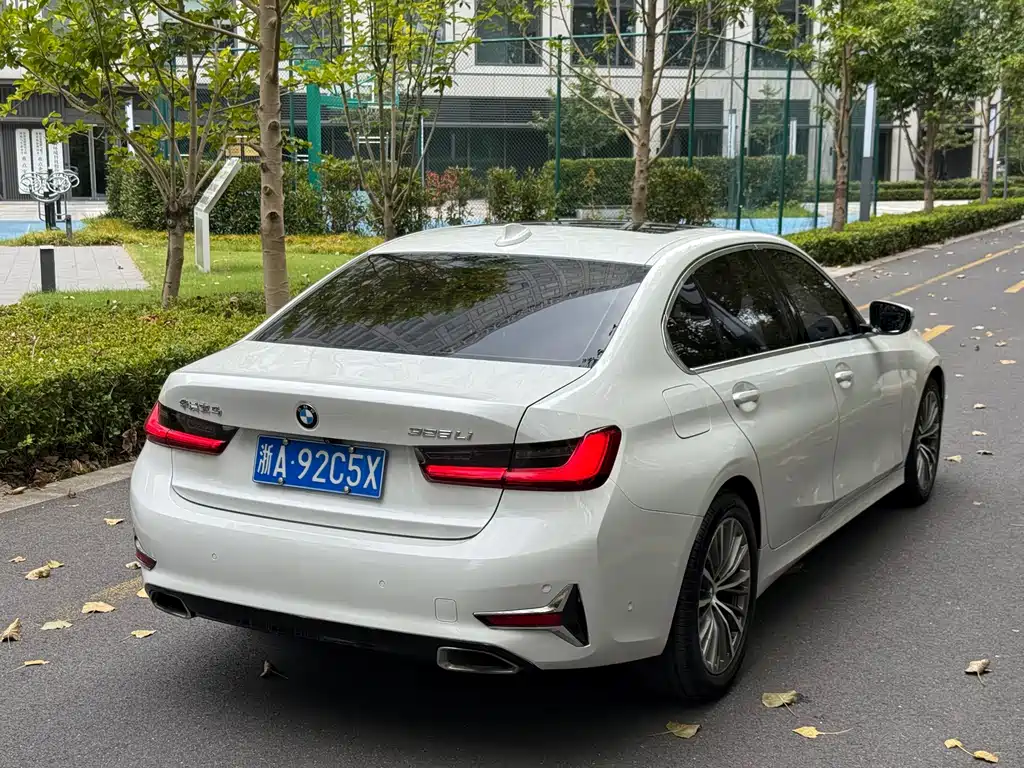 BMW 3 Series 2020