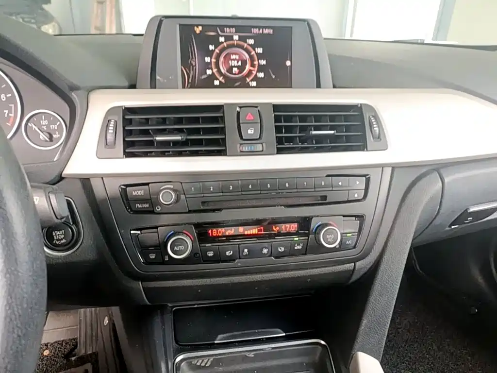 BMW 3 Series 2015 — фото 13