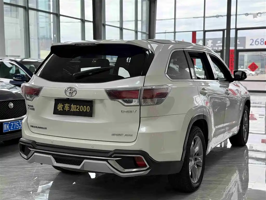 Toyota Highlander 2016 — фото 8