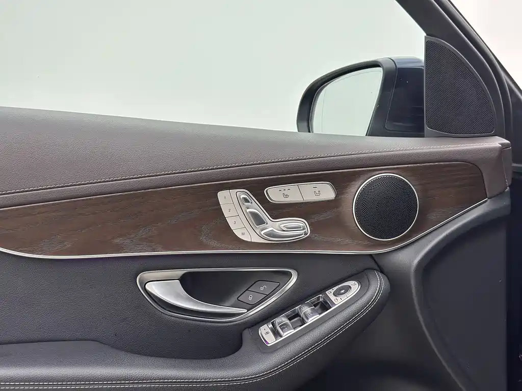 Mercedes-Benz GLC 2022 — фото 10