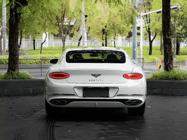 Bentley Continental 2022