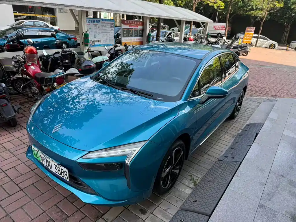 JMEV Yi 2025