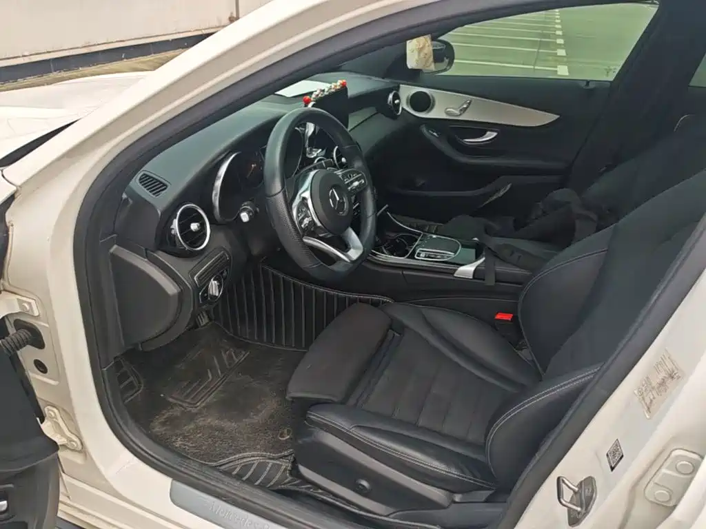Mercedes-Benz C-Class 2019 — фото 15
