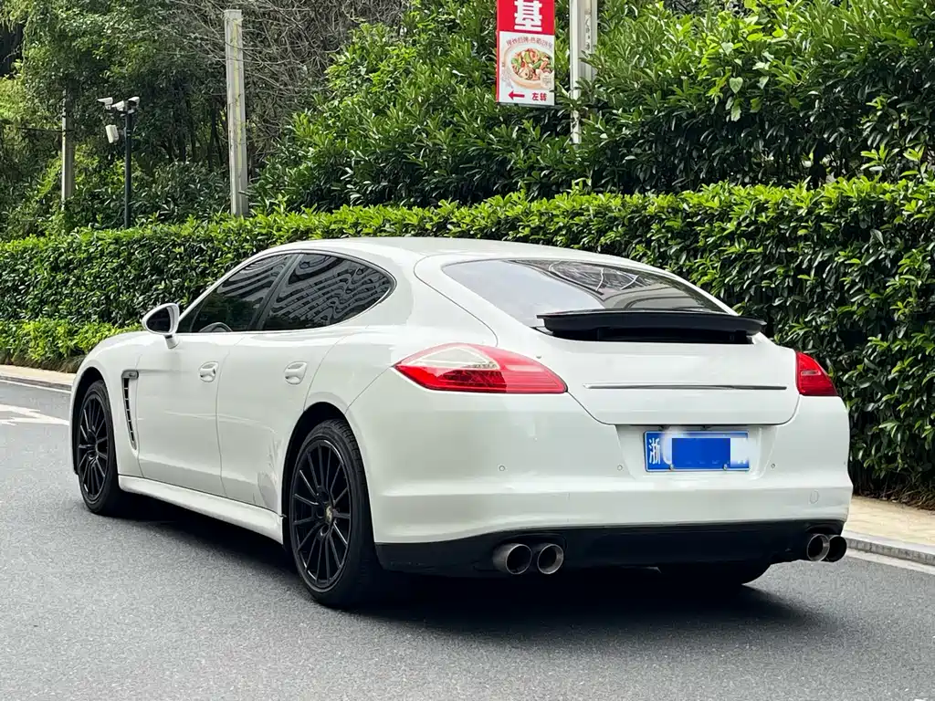 Porsche Panamera 2013