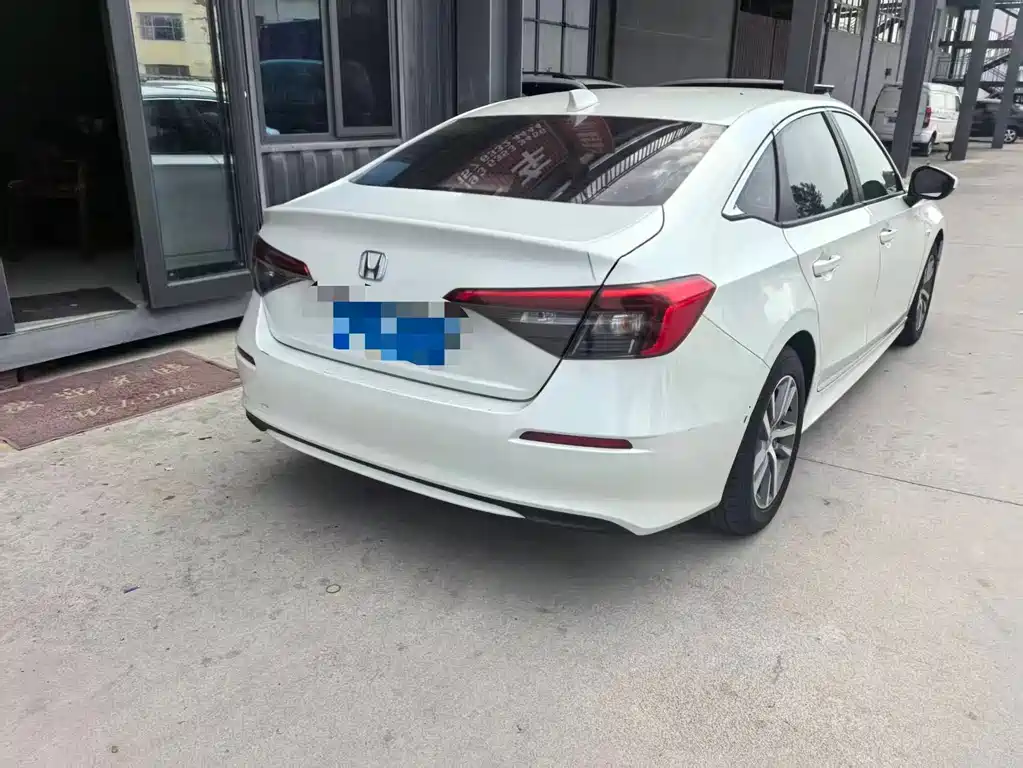 Honda Civic 2022 — фото 11