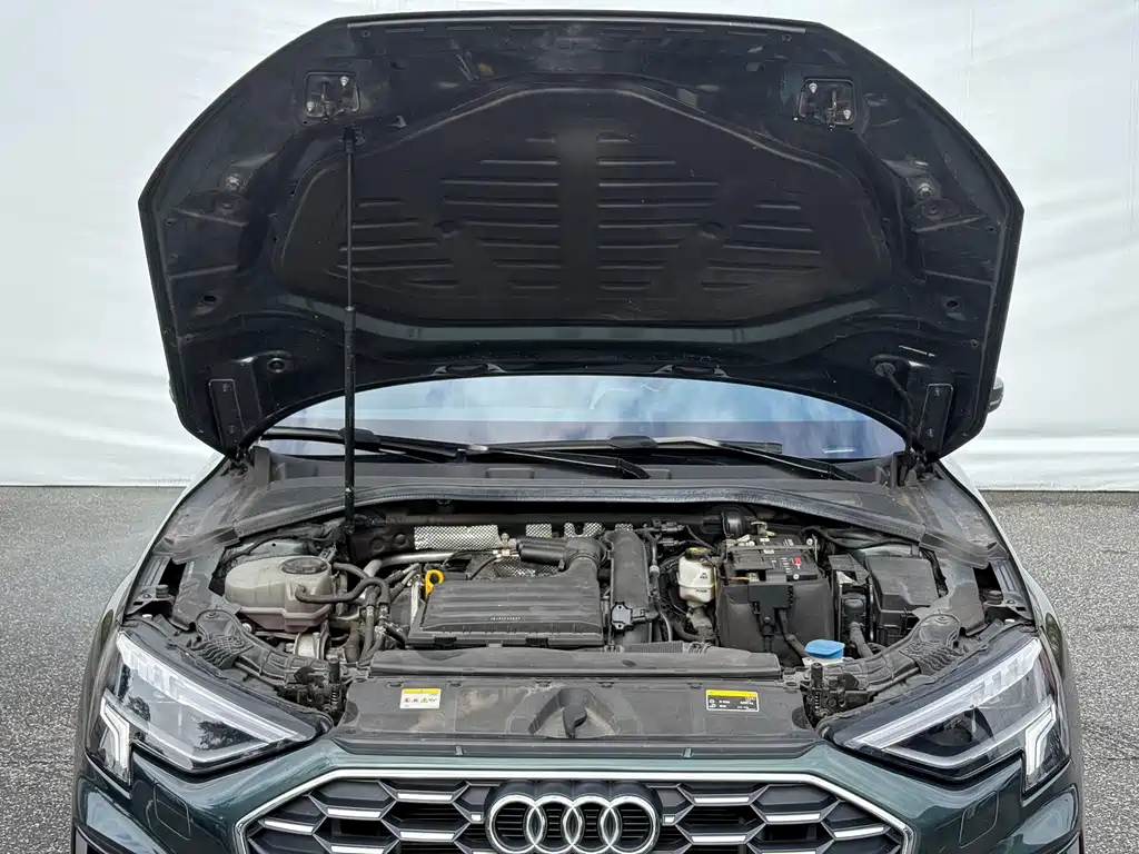 Audi A3 2023 — фото 23