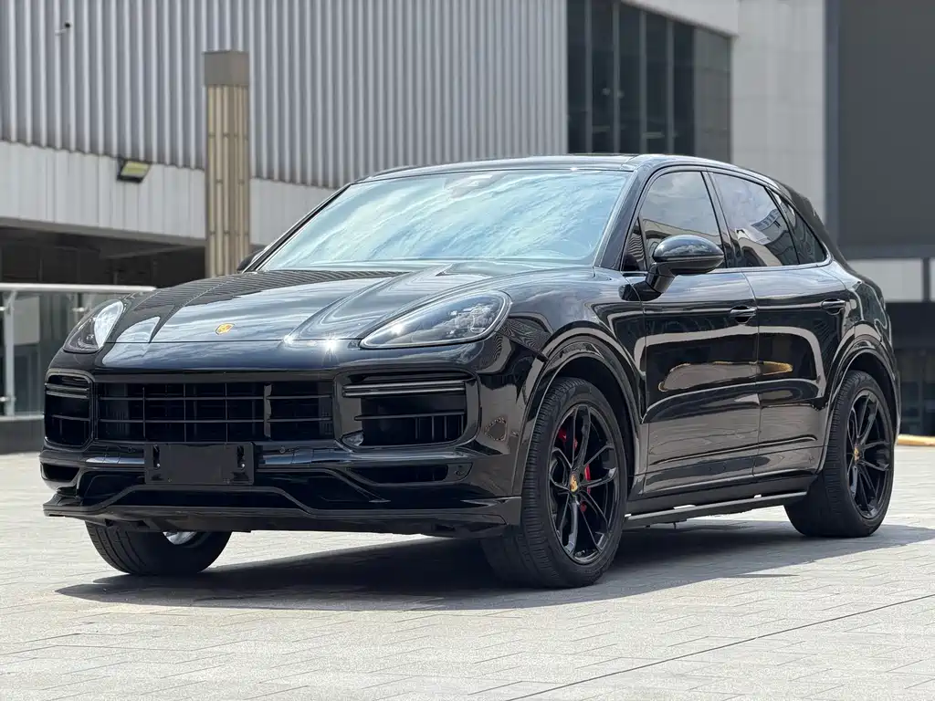 Porsche Cayenne 2019 — фото 1