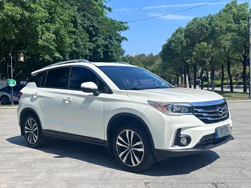 GAC Motor Trumpchi GS4 2016 — фото 3