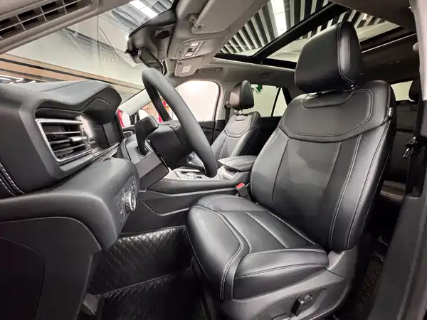 Ford Explorer 2025