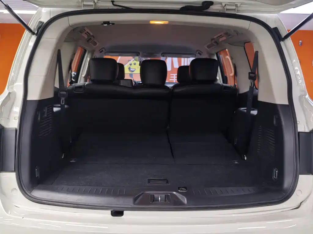 Nissan Patrol 2017 — фото 12