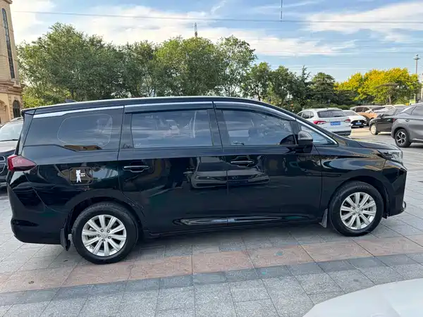GAC Trumpchi M6 2023