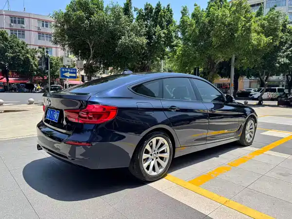 BMW 3 Series GT 2018