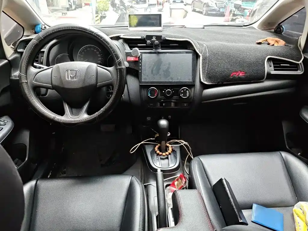 Honda Fit 2016 — фото 13