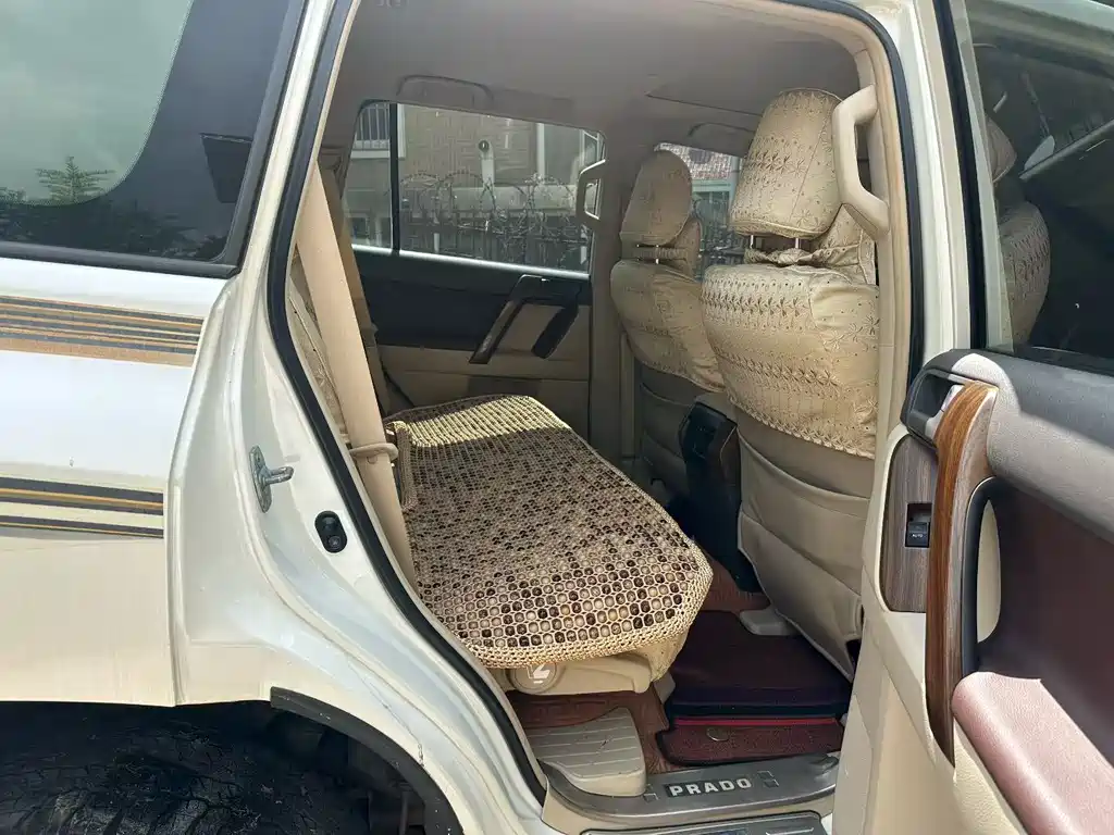 Toyota Prado 2019 — фото 8