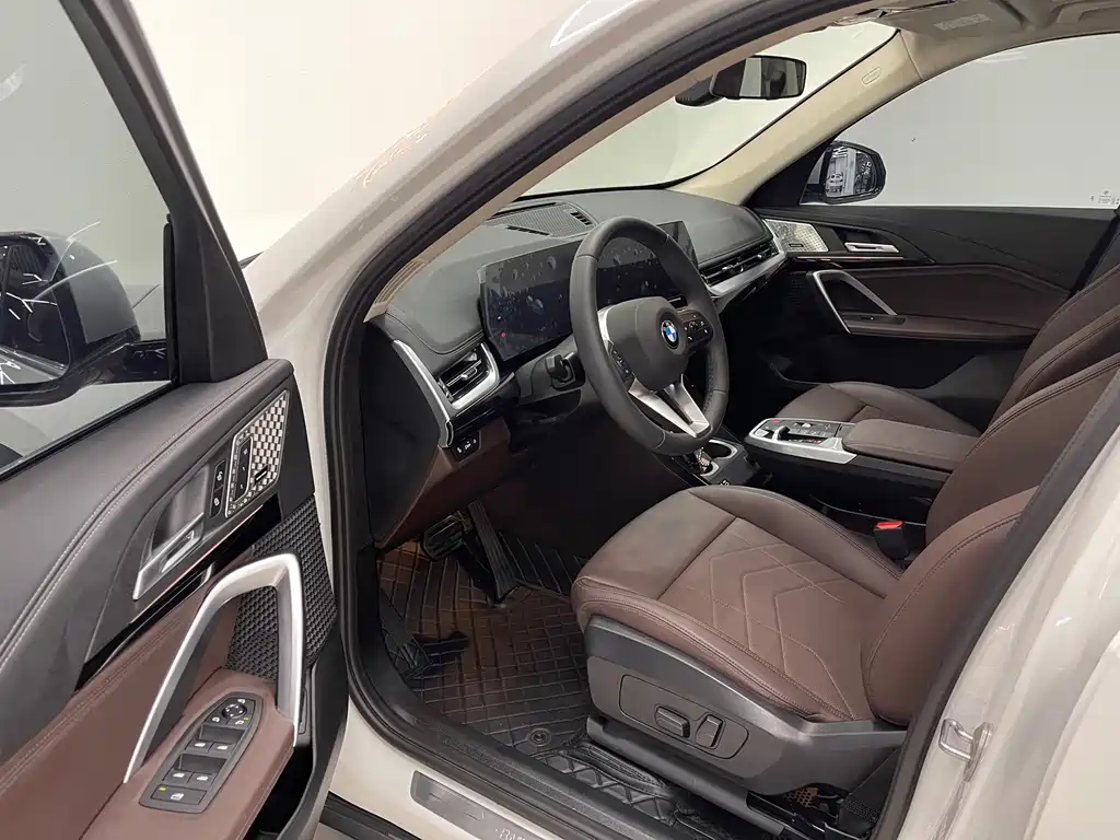 BMW X1 2024 — фото 13