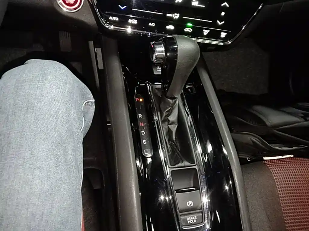 Honda Vezel 2021 — фото 14