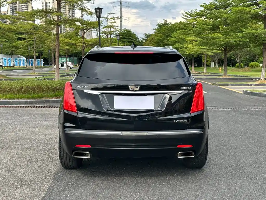 Cadillac XT5 2018 — фото 19
